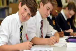 英国私立中学入学考试